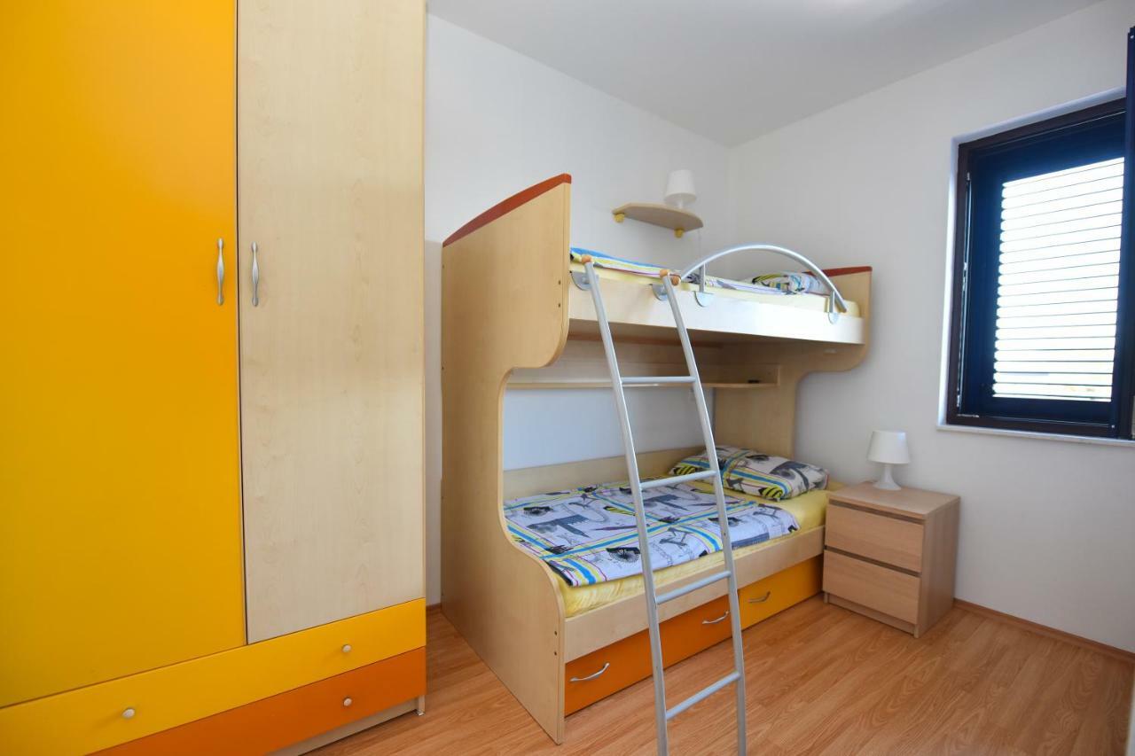 Apartments Enya โนวาลยา ภายนอก รูปภาพ
