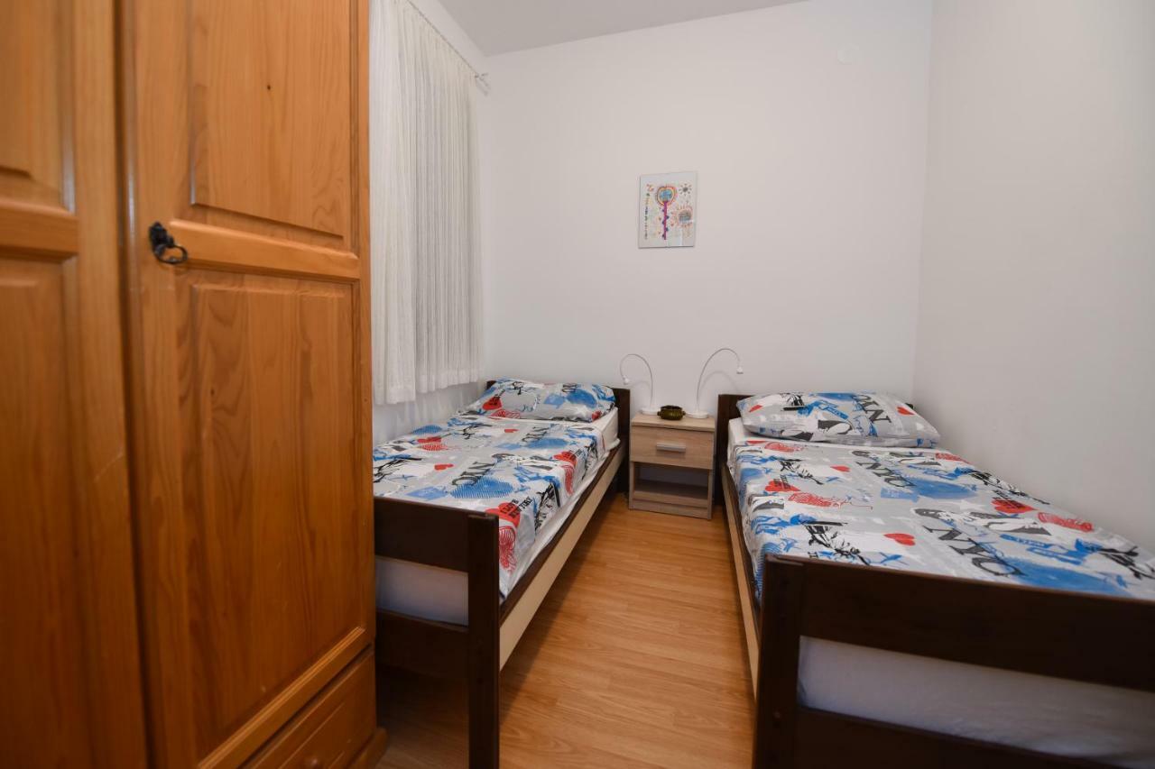 Apartments Enya โนวาลยา ภายนอก รูปภาพ